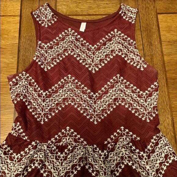 Xhileration Juniors Teens Red White Soft Zig Zag Dress Size Large - Picture 4 of 10